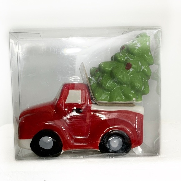 Christmas Salt Pepper Shakers Vintage Farm Truck and Tree Hand Painted Ceramic - Picture 10 of 13